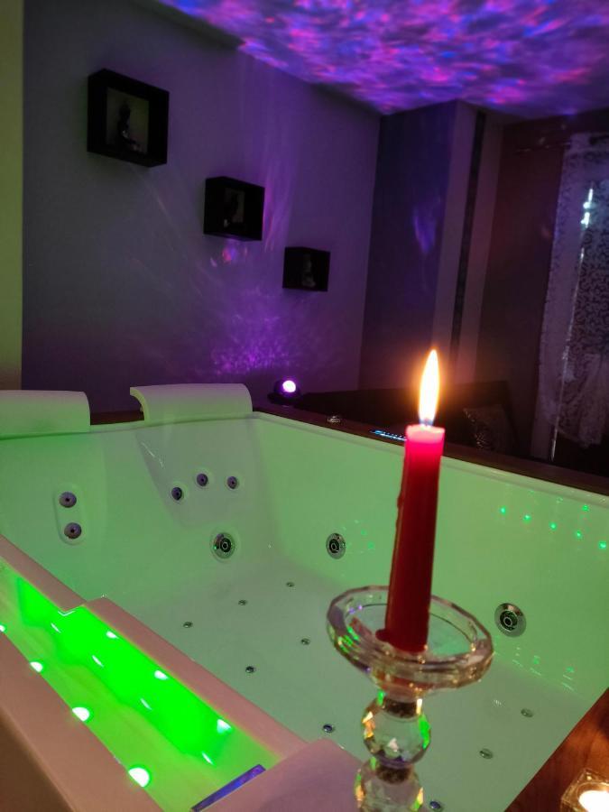 Loft Avec Baignoire Spa Lecrin Romantique Ochancourt Екстериор снимка