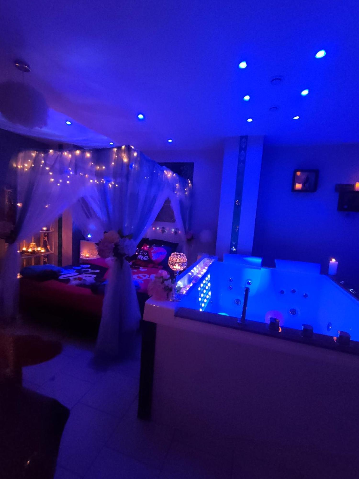 Loft Avec Baignoire Spa Lecrin Romantique Ochancourt Екстериор снимка